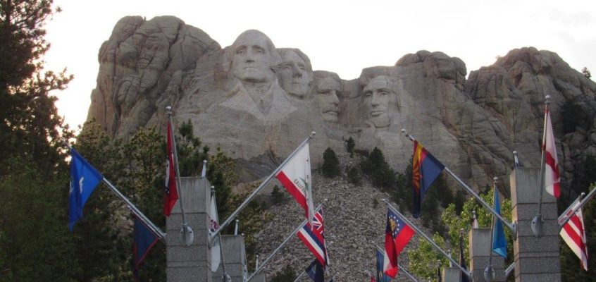 South Dakota/Crazy Horse Memorial/Mt Rushmore